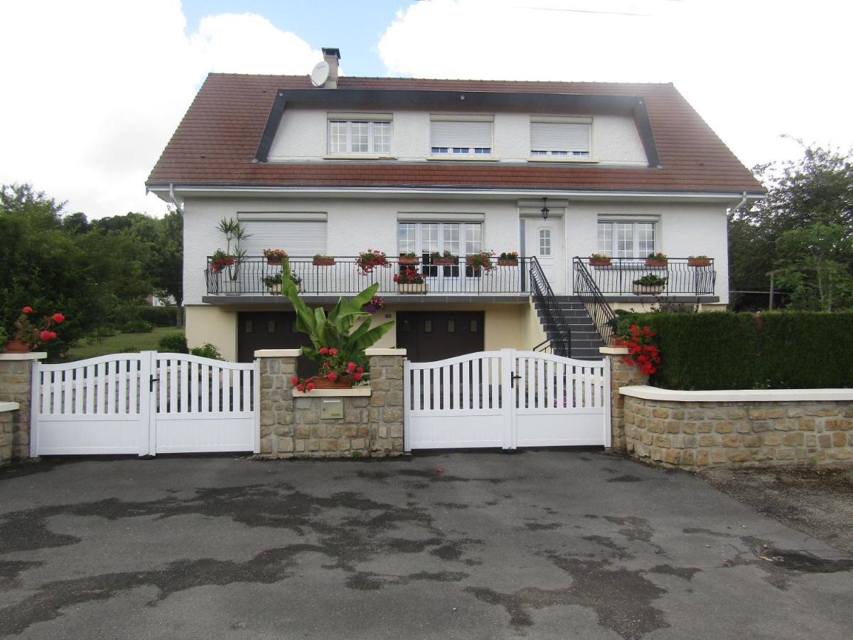 Au Jardin Fessard Bed & Breakfast Fagnon Exterior foto