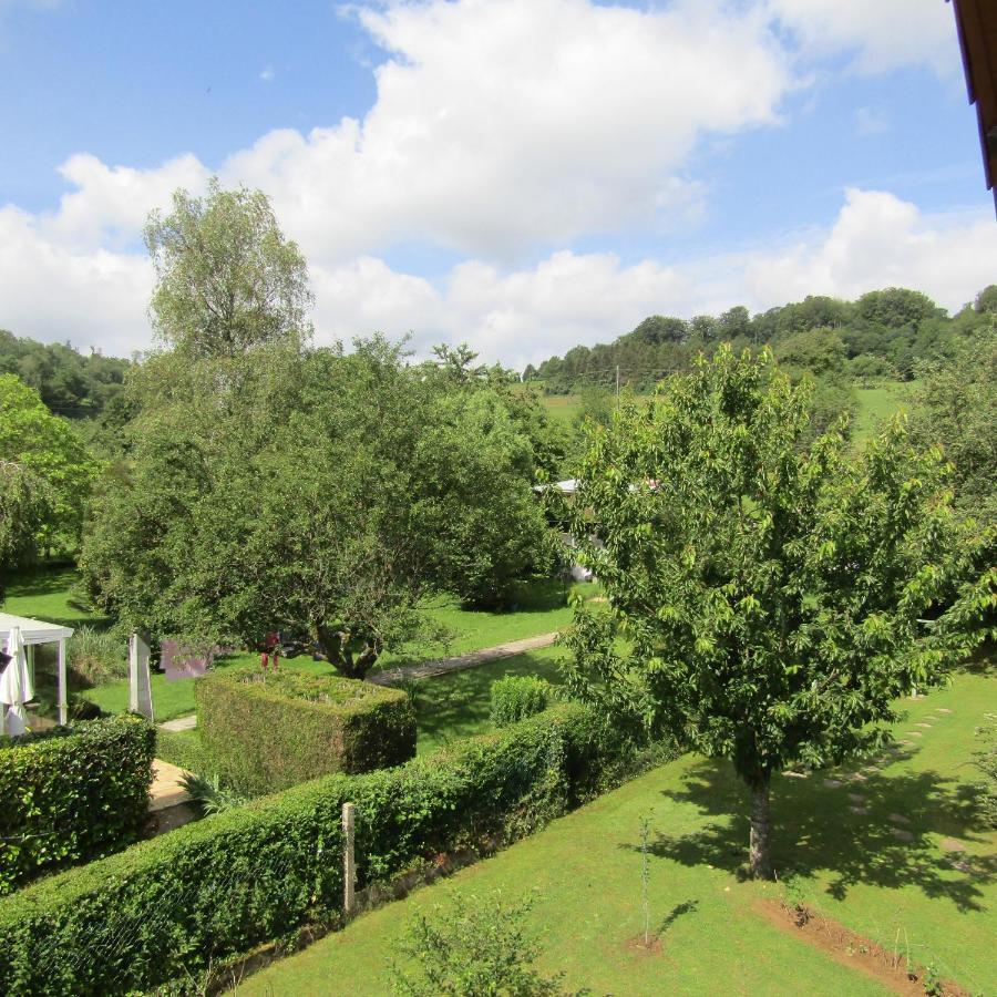 Au Jardin Fessard Bed & Breakfast Fagnon Exterior foto