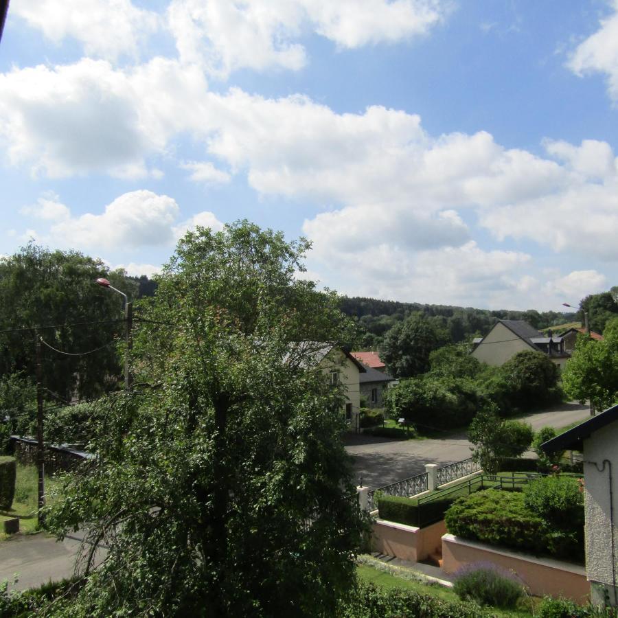 Au Jardin Fessard Bed & Breakfast Fagnon Exterior foto
